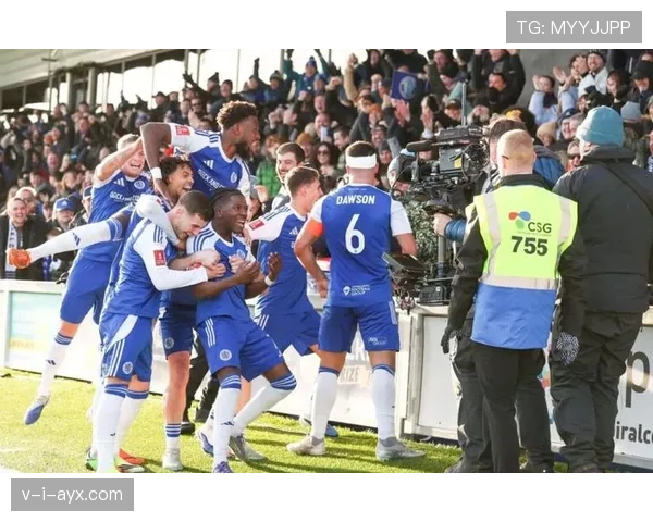 埃默森英超赛场表现出色,吸引多家豪门球队关注转会前景 埃默森英超赛场表现出色,吸引多家豪门球队关注转会前景