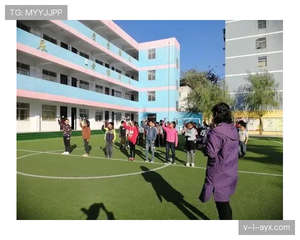 多特蒙德新赛季阵容重塑:青春风暴与经验老将共谱新篇章 多特蒙德新赛季阵容重塑:青春风暴与经验老将共谱新篇章