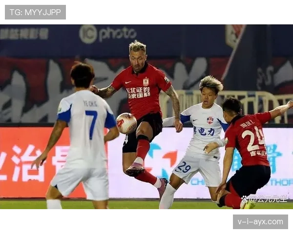 中超新赛季自由球员市场火热，多位球星寻求新东家引关注