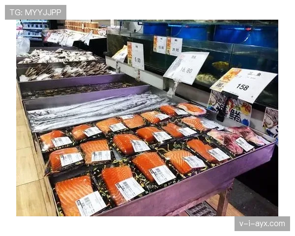 埃琳·安德森训练完直接去超市抢购三文鱼，这自律和口腹之欲也太分裂了