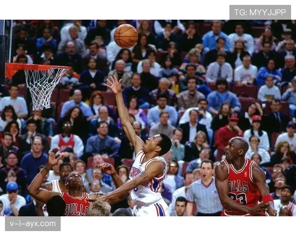 艾弗森无球跑动撕裂防线，主导快攻改变比赛节奏